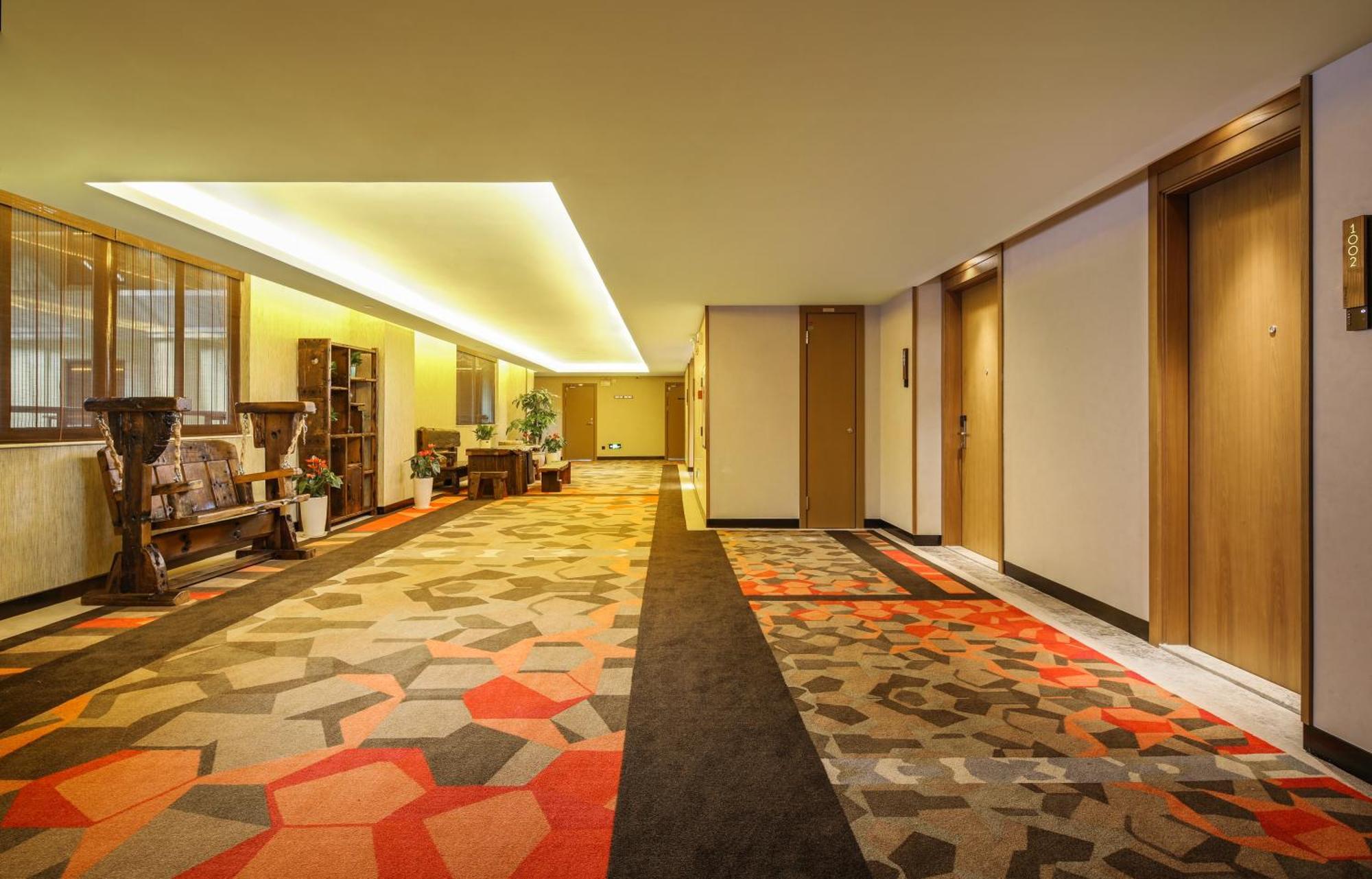 Mehood Lestie International Hotel Nancun Wanbo Metro Station Branch - Free Shuttle Bus To Canton Fair Complex During Canton Fair Period & Free Breakfast & Free Afternoon Tea & Free Midnight Snack & Free Vpn Internet Access Εξωτερικό φωτογραφία