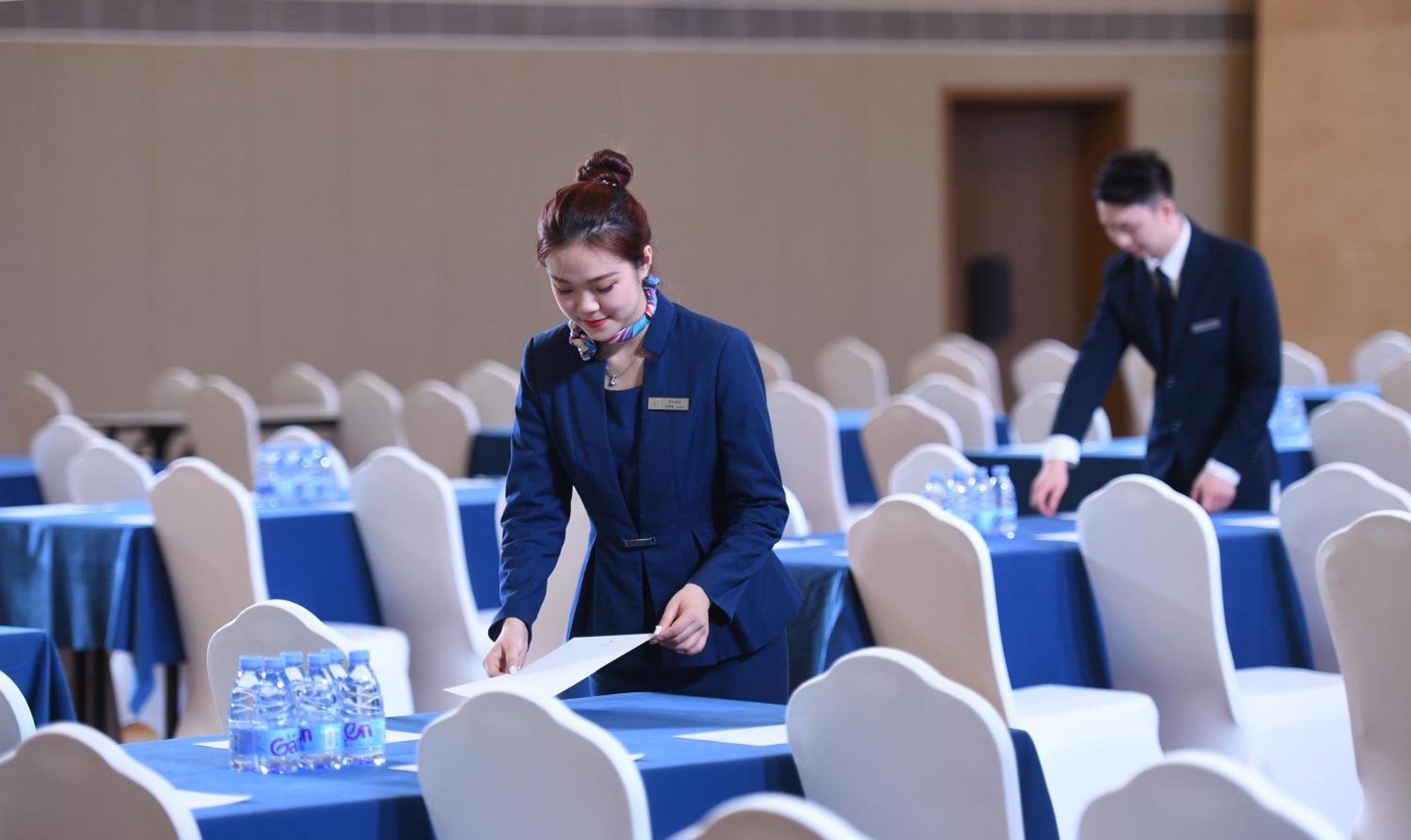 Mehood Lestie International Hotel Nancun Wanbo Metro Station Branch - Free Shuttle Bus To Canton Fair Complex During Canton Fair Period & Free Breakfast & Free Afternoon Tea & Free Midnight Snack & Free Vpn Internet Access Εξωτερικό φωτογραφία