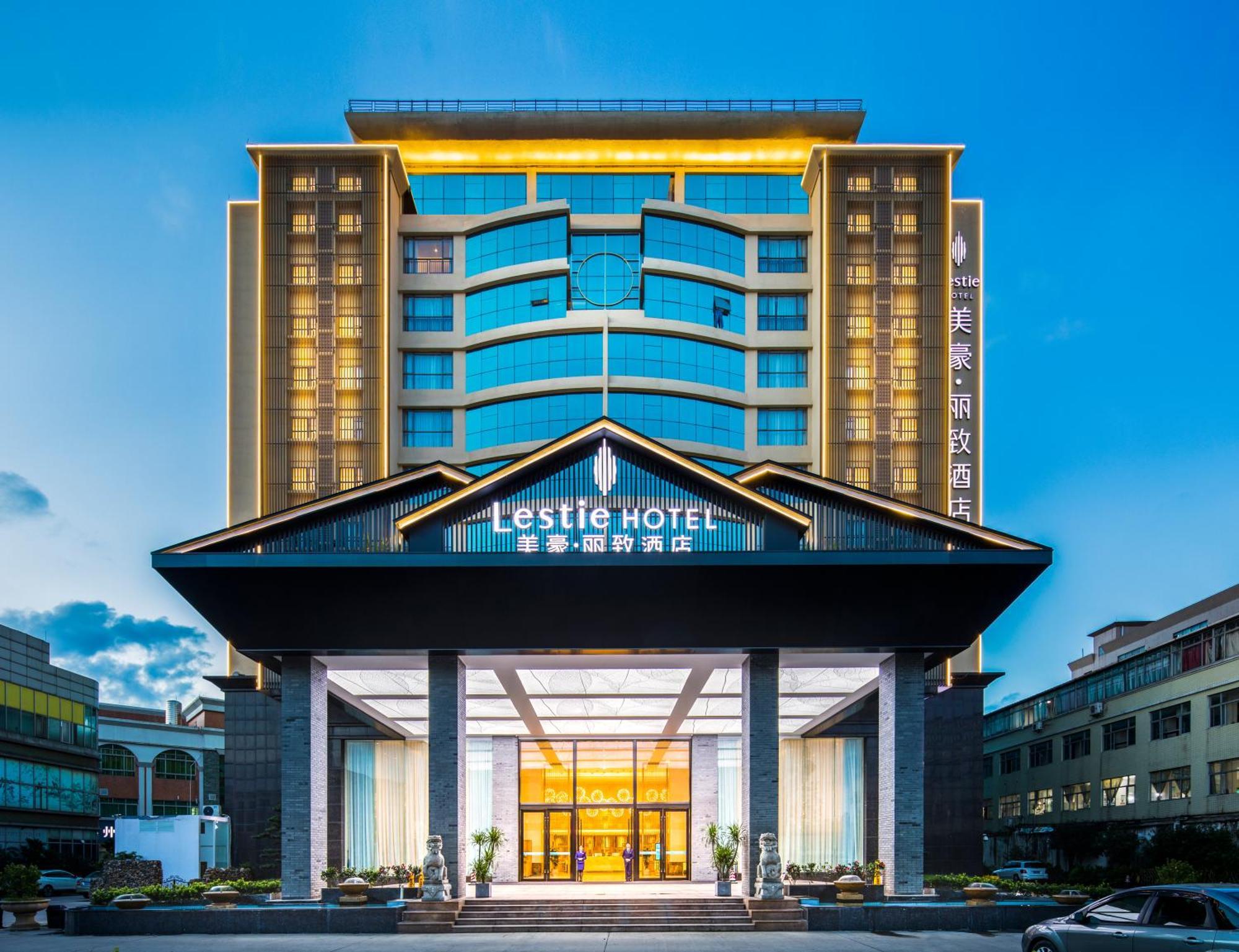 Mehood Lestie International Hotel Nancun Wanbo Metro Station Branch - Free Shuttle Bus To Canton Fair Complex During Canton Fair Period & Free Breakfast & Free Afternoon Tea & Free Midnight Snack & Free Vpn Internet Access Εξωτερικό φωτογραφία