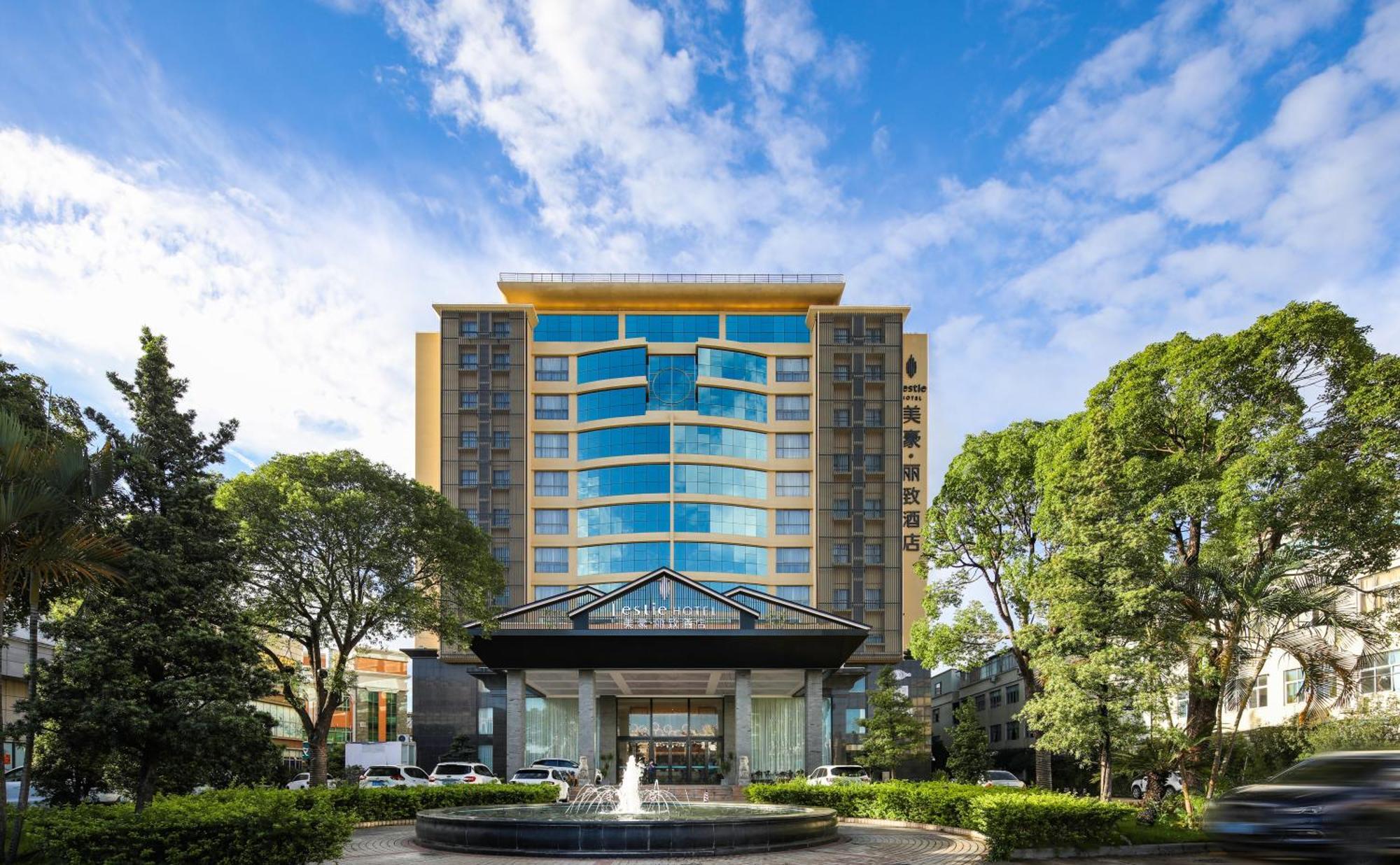 Mehood Lestie International Hotel Nancun Wanbo Metro Station Branch - Free Shuttle Bus To Canton Fair Complex During Canton Fair Period & Free Breakfast & Free Afternoon Tea & Free Midnight Snack & Free Vpn Internet Access Εξωτερικό φωτογραφία