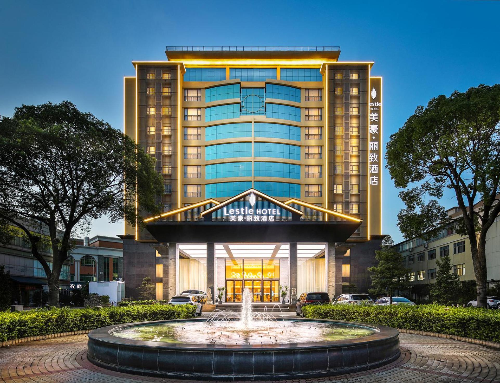 Mehood Lestie International Hotel Nancun Wanbo Metro Station Branch - Free Shuttle Bus To Canton Fair Complex During Canton Fair Period & Free Breakfast & Free Afternoon Tea & Free Midnight Snack & Free Vpn Internet Access Εξωτερικό φωτογραφία